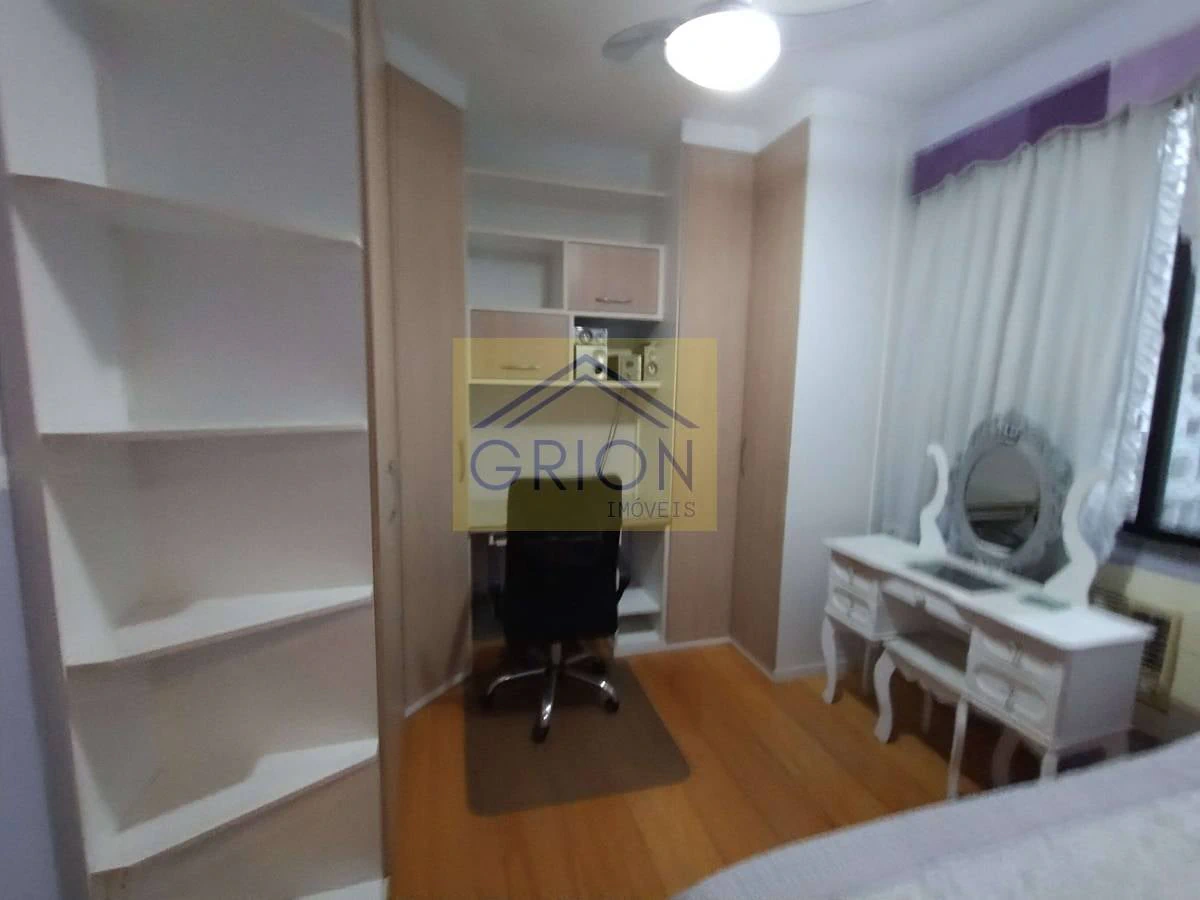 Home office in a 3-bedroom apartment, 98 m² — photo 6