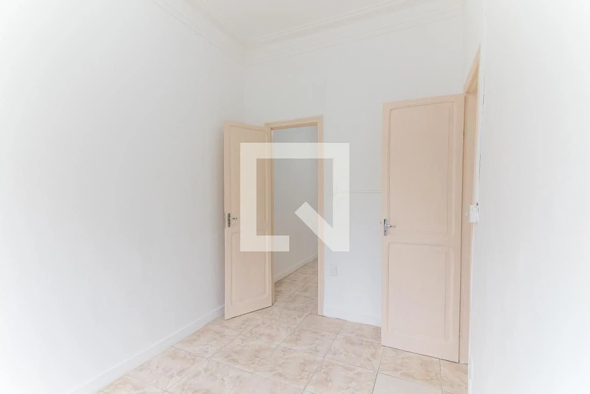 Apartment with 3 bedrooms and 1 en-suite, no parking — photo 37