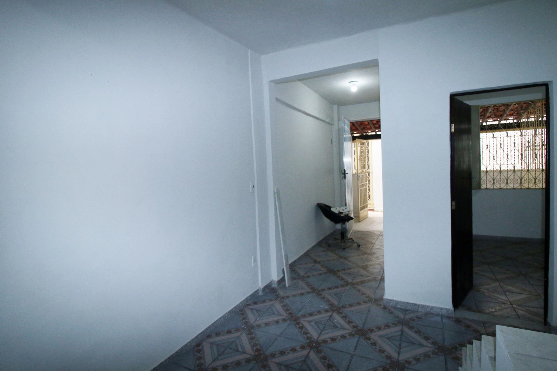 Rental house with 3 en-suite bedrooms and 4 bathrooms — photo 42