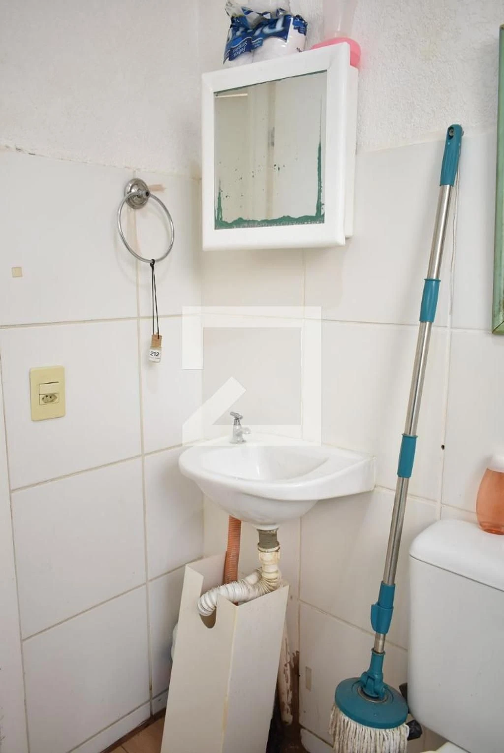 Apartamento amueblado de 2 dormitorios y cocina a gas — photo 31