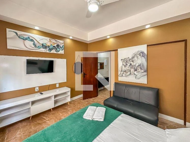 37 m² apartment with a home office and a washing machine — photo 17