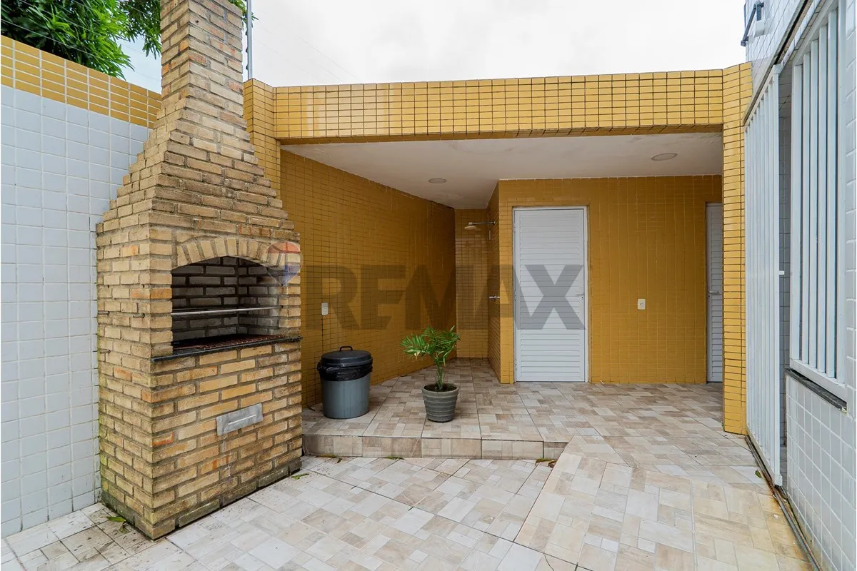 Apartamento de 3 quartos em condomínio com piscina — photo 25