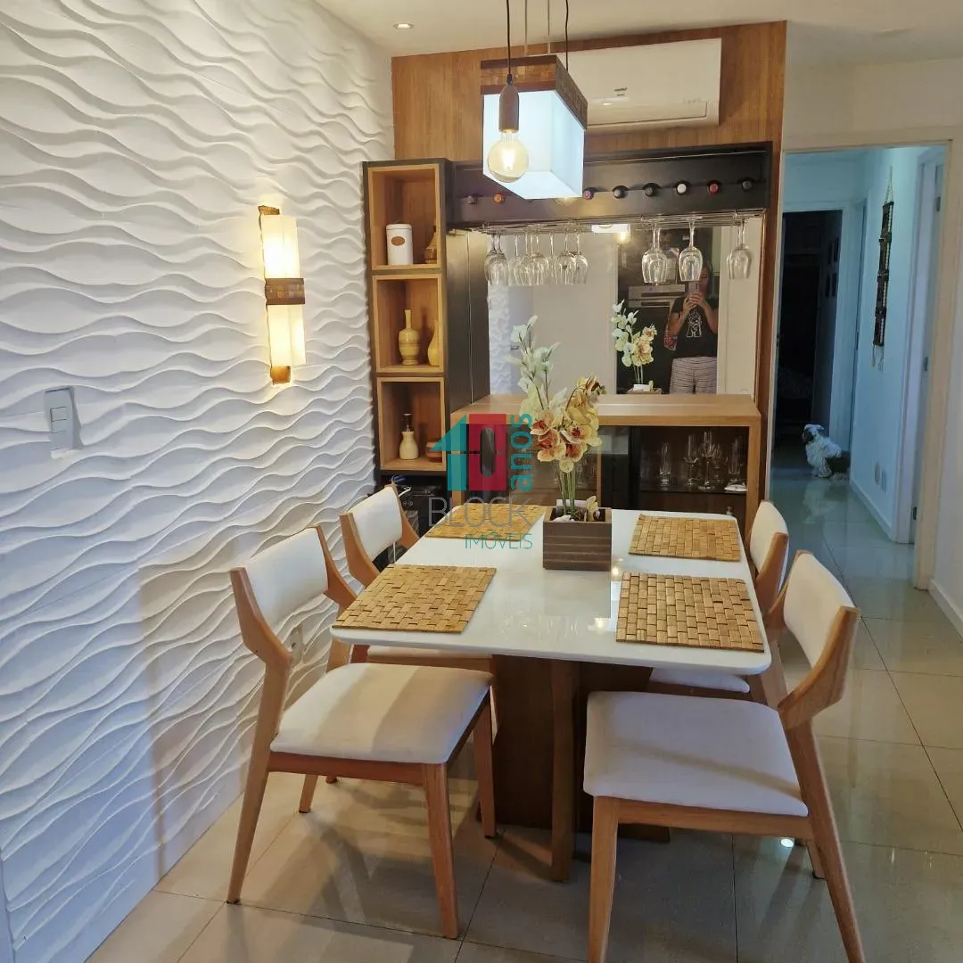 3-bedroom apartment in a building with a gym — photo 14