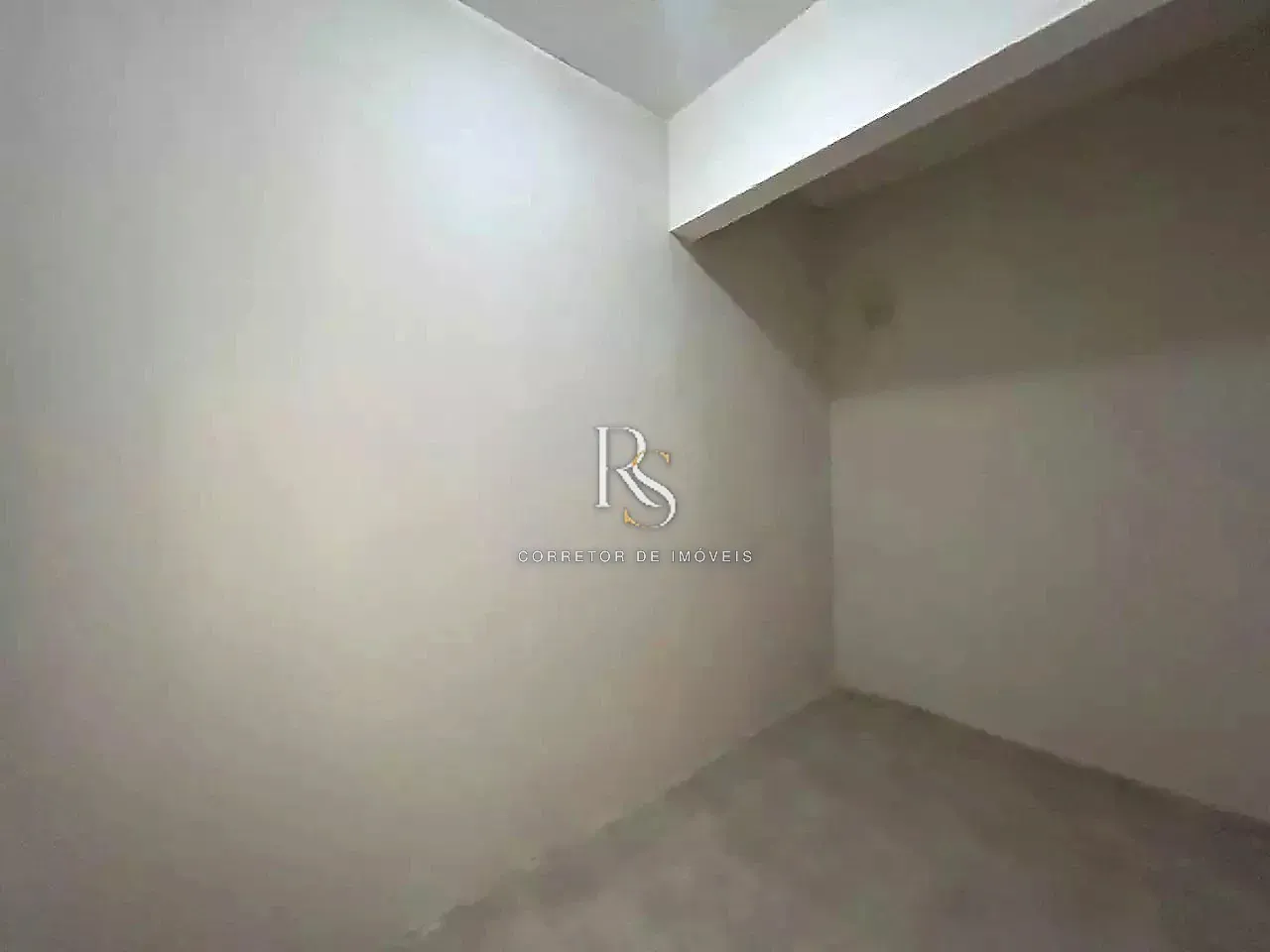 Apartment on the 1st floor with floor-to-ceiling windows — photo 23