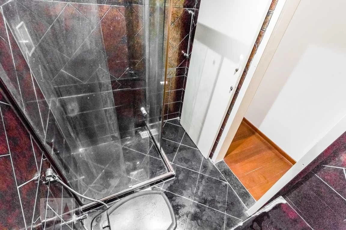 2-bedroom rental apartment with 1 bathroom and parking — photo 11