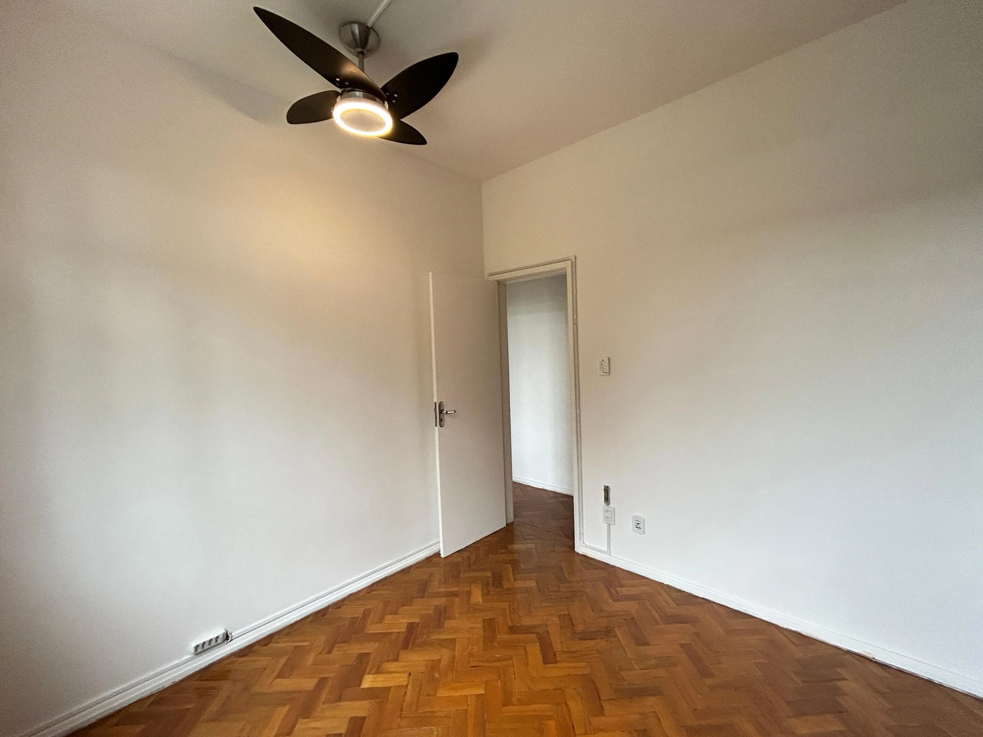 Apartamento sem mobília com 2 quartos e 1 banheiro — photo 44