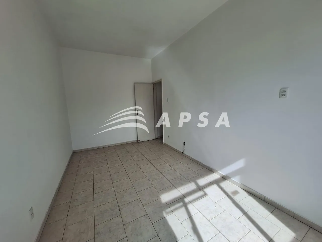 Unfurnished 2-bedroom apartment with 2 bathrooms, no parking — photo 13
