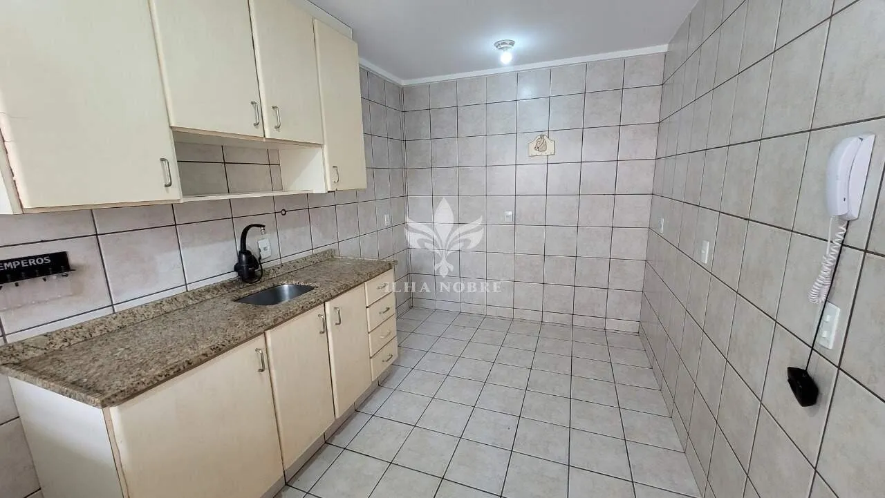 Furnished 3-bedroom apartment with 2 bathrooms — photo 3