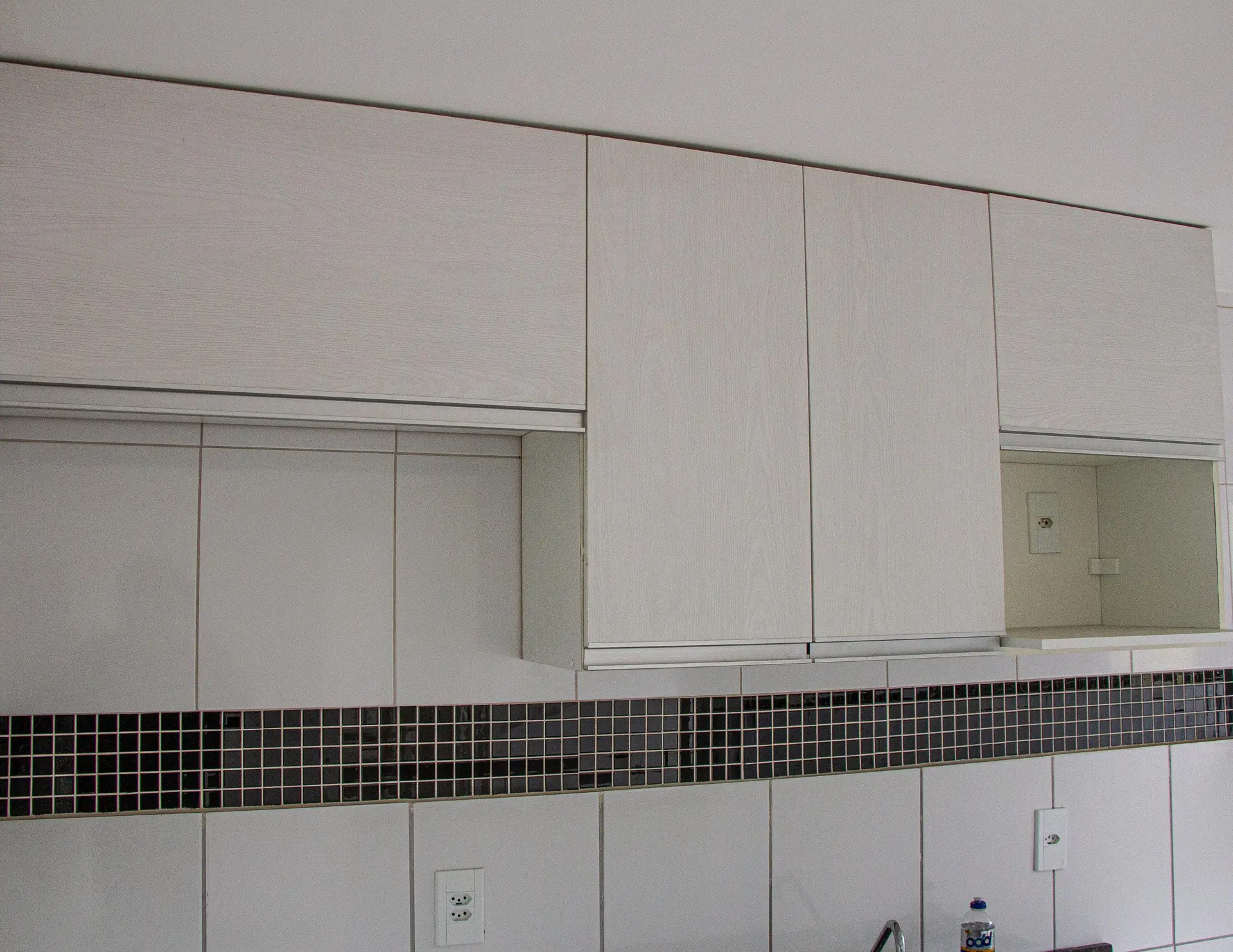 2-bedroom apartment with an open-plan kitchen — photo 9