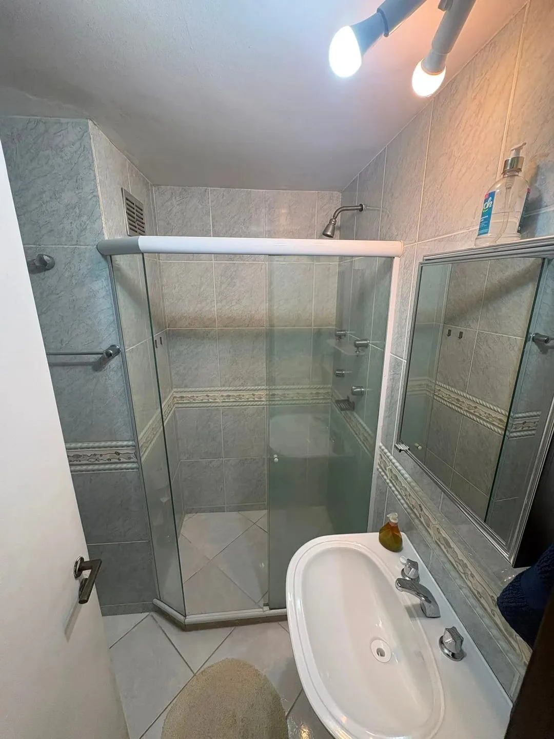 Apartamento mobiliado com quarto e banheiro completos — photo 28