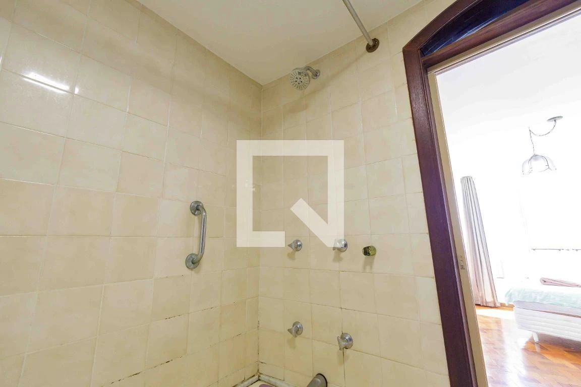 2 quartos e jacuzzi: apartamento de 92 m² — photo 21