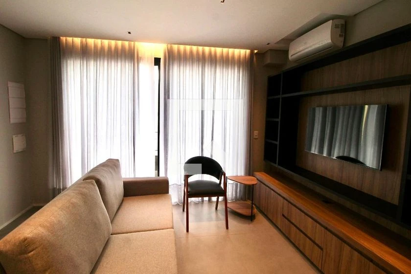 Furnished 1-bedroom apartment with private BBQ — photo 12
