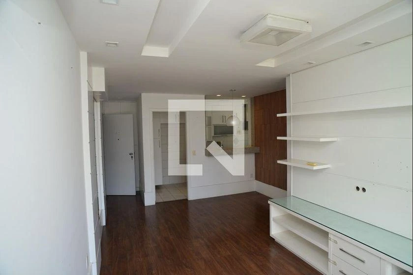 Apartamento com 2 quartos e cozinha fechada com fogão a gás — photo 19