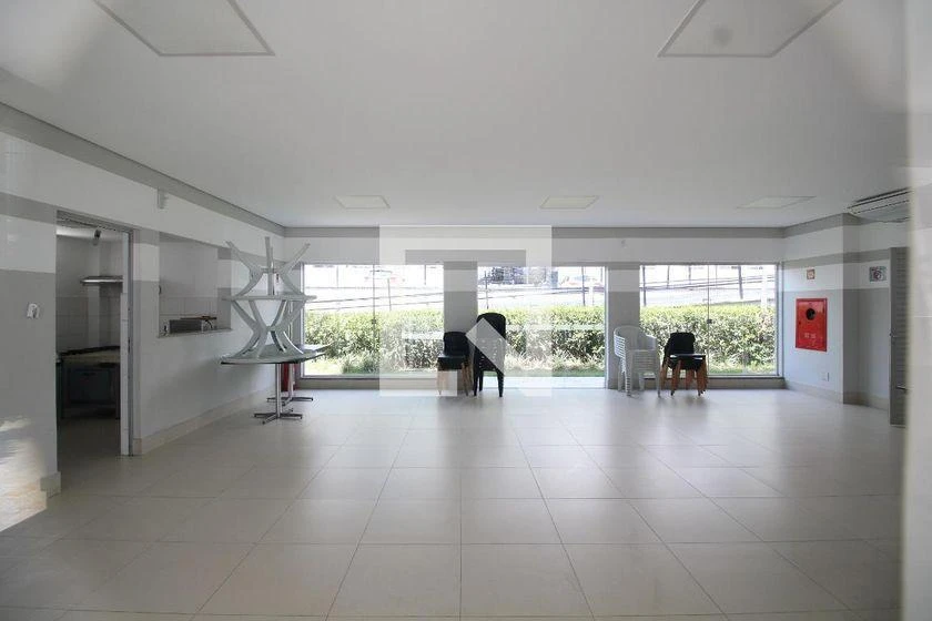 Furnished apartment with a balcony and 2 bedrooms — photo 34