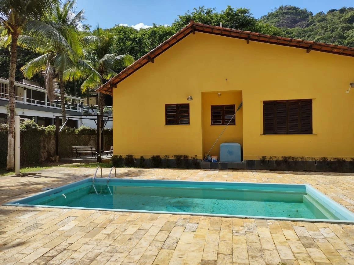 Casa térrea sem mobília com 4 quartos e 6 banheiros — photo 28