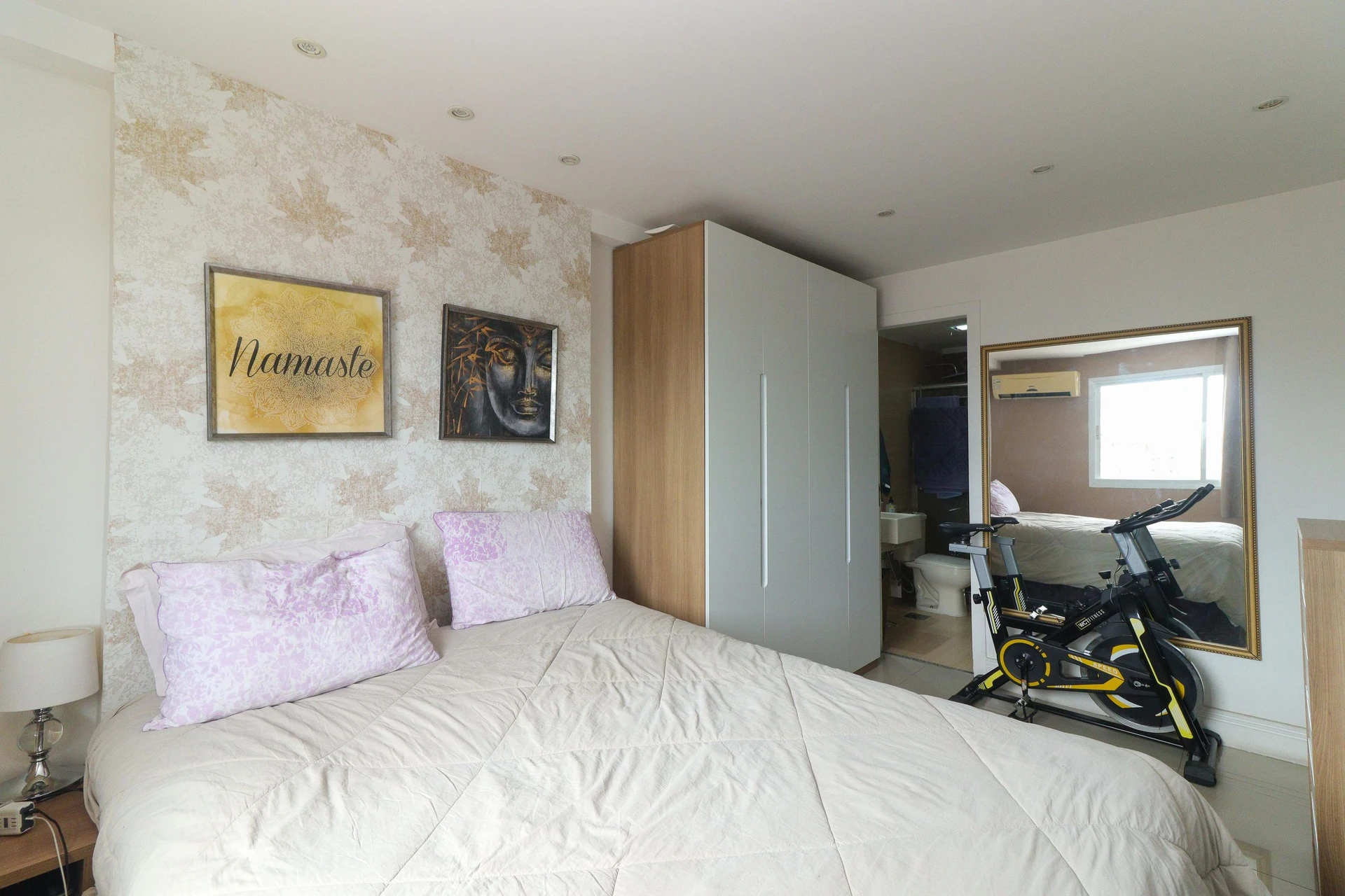 Apartamento mobiliado, 105 m², com máquina de lavar