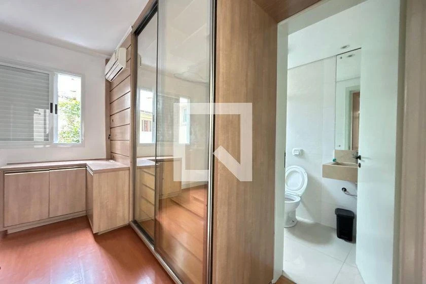 Furnished apartment, 108 m², with floor-to-ceiling windows — photo 23