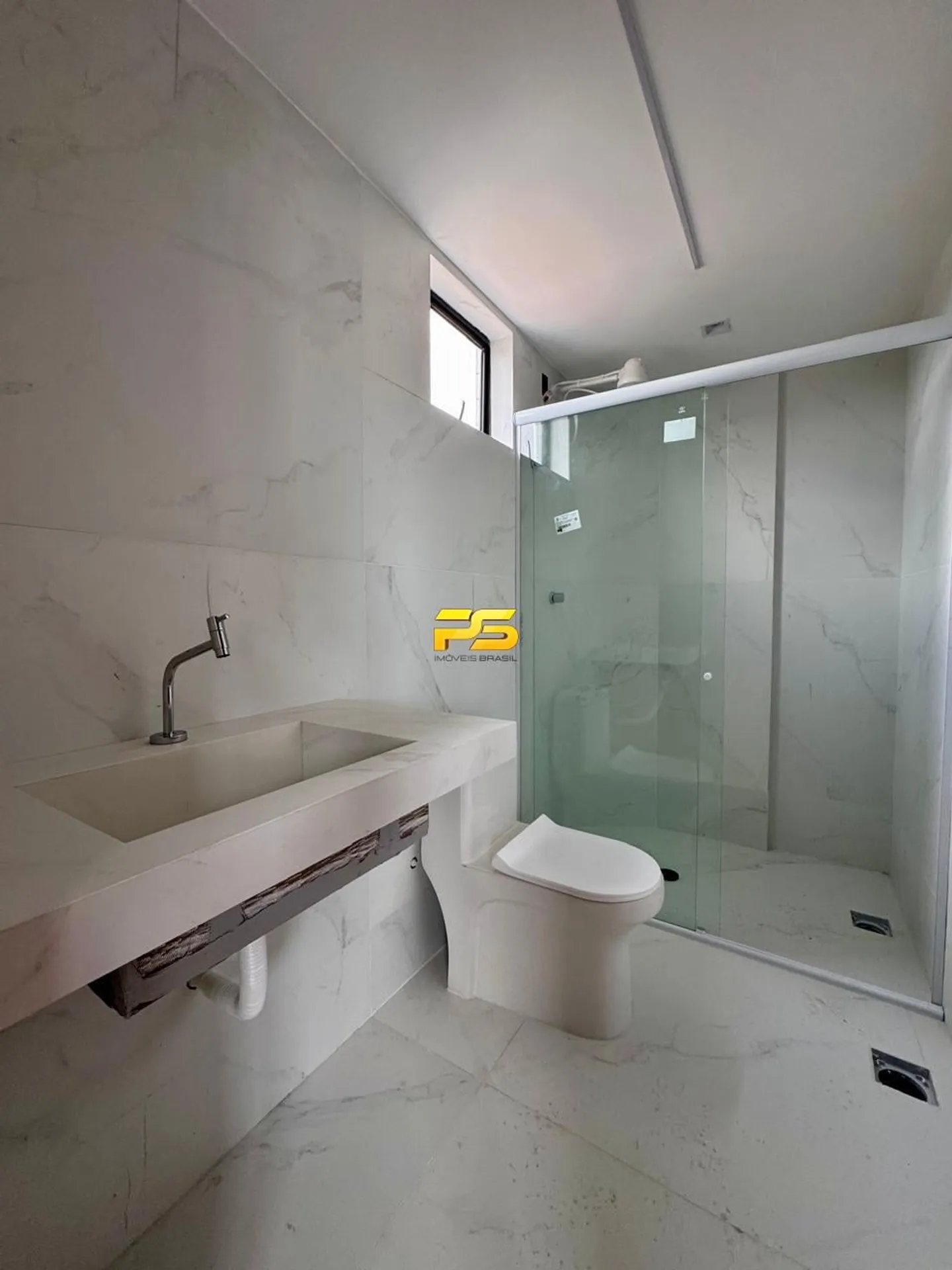 99 m² apartment with 3 bedrooms and 1 en-suite — photo 15