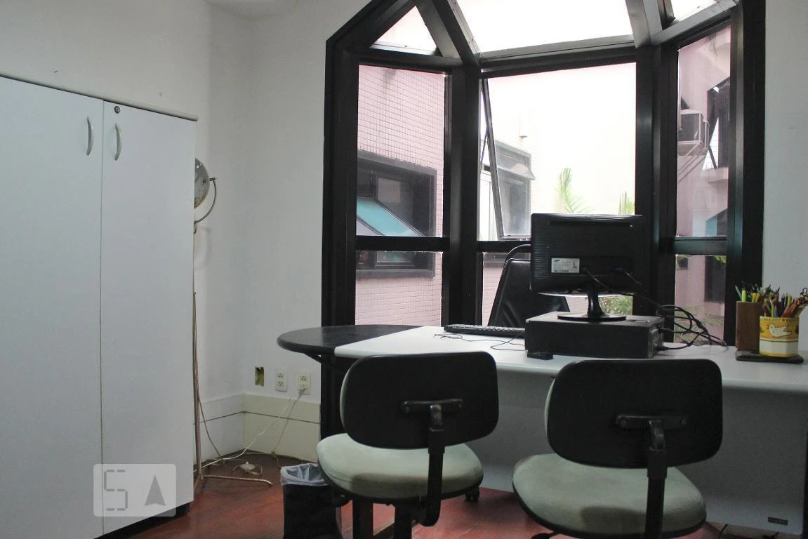 Apartamento de 325 m² com 4 quartos e 3 suítes — photo 2