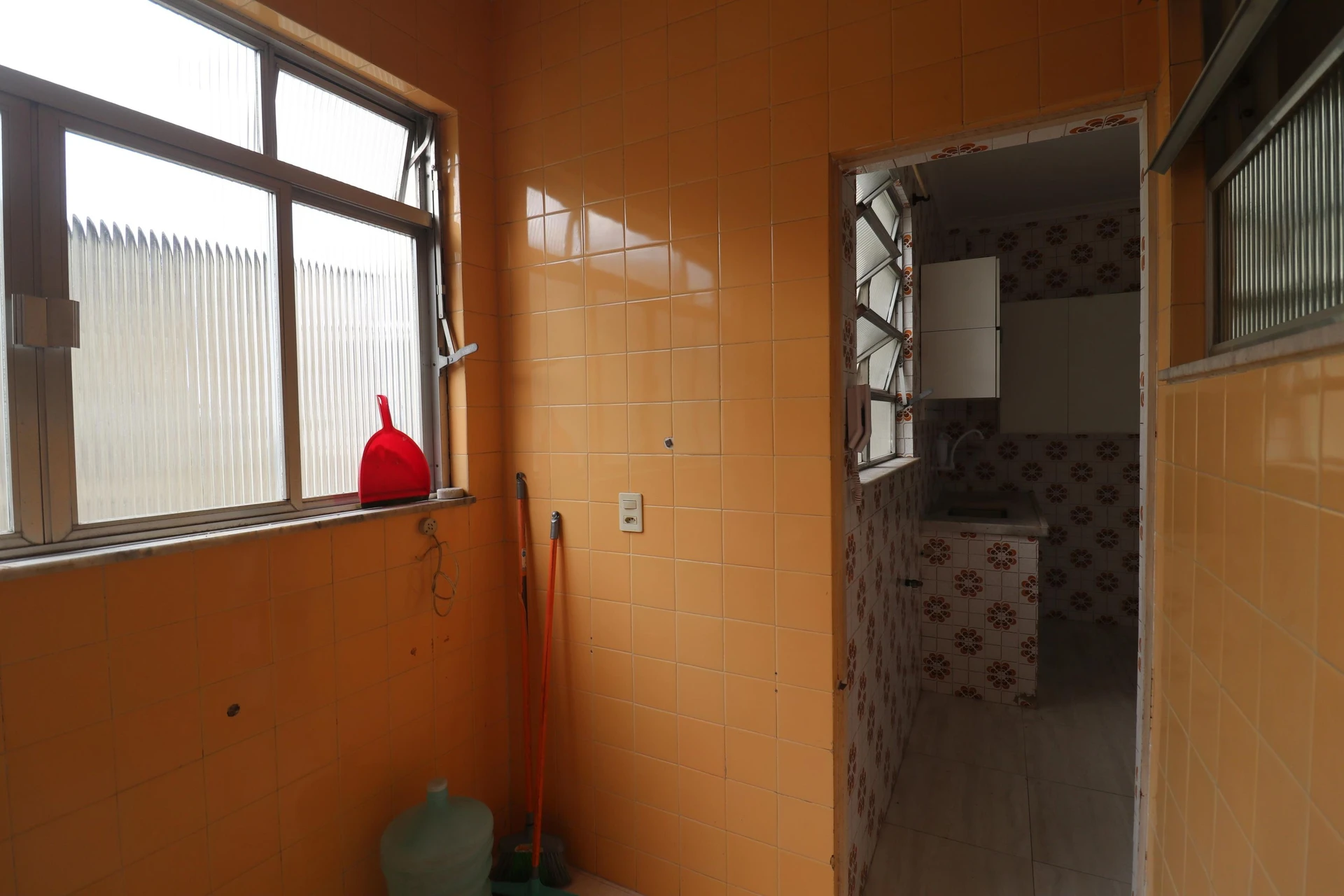 Washing machine in a 2-bedroom apartment, 70 m² — photo 29