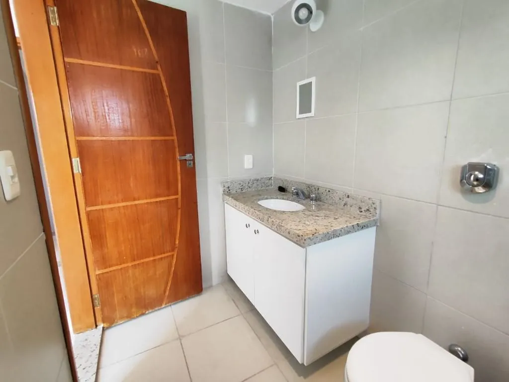 House with 5 bedrooms, 5 bathrooms, 400 m² — photo 17