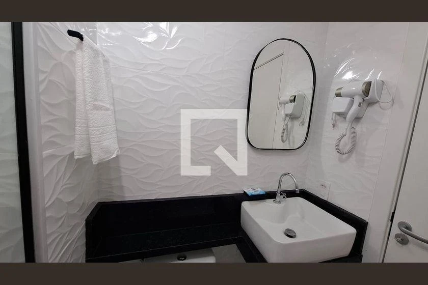 Furnished 32 m² apartment with 1 bedroom and open-plan kitchen — photo 12