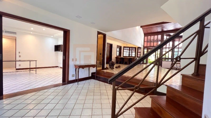 Casa sem mobília com 5 suítes e 7 banheiros — photo 25