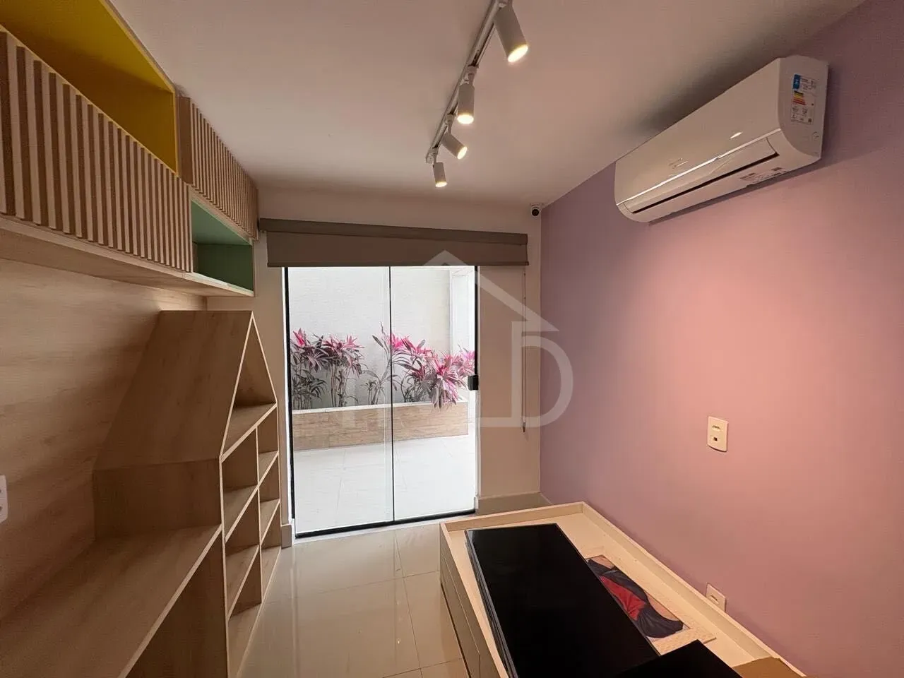 House with 3 suites, pool, 300 m² and 2 parking spots — photo 7