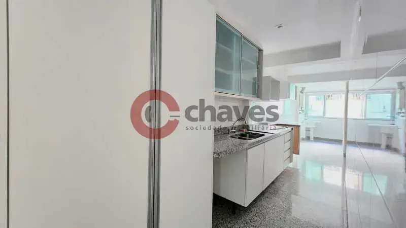 Apartment for rent with 4 bedrooms and glassed-in balcony — photo 8