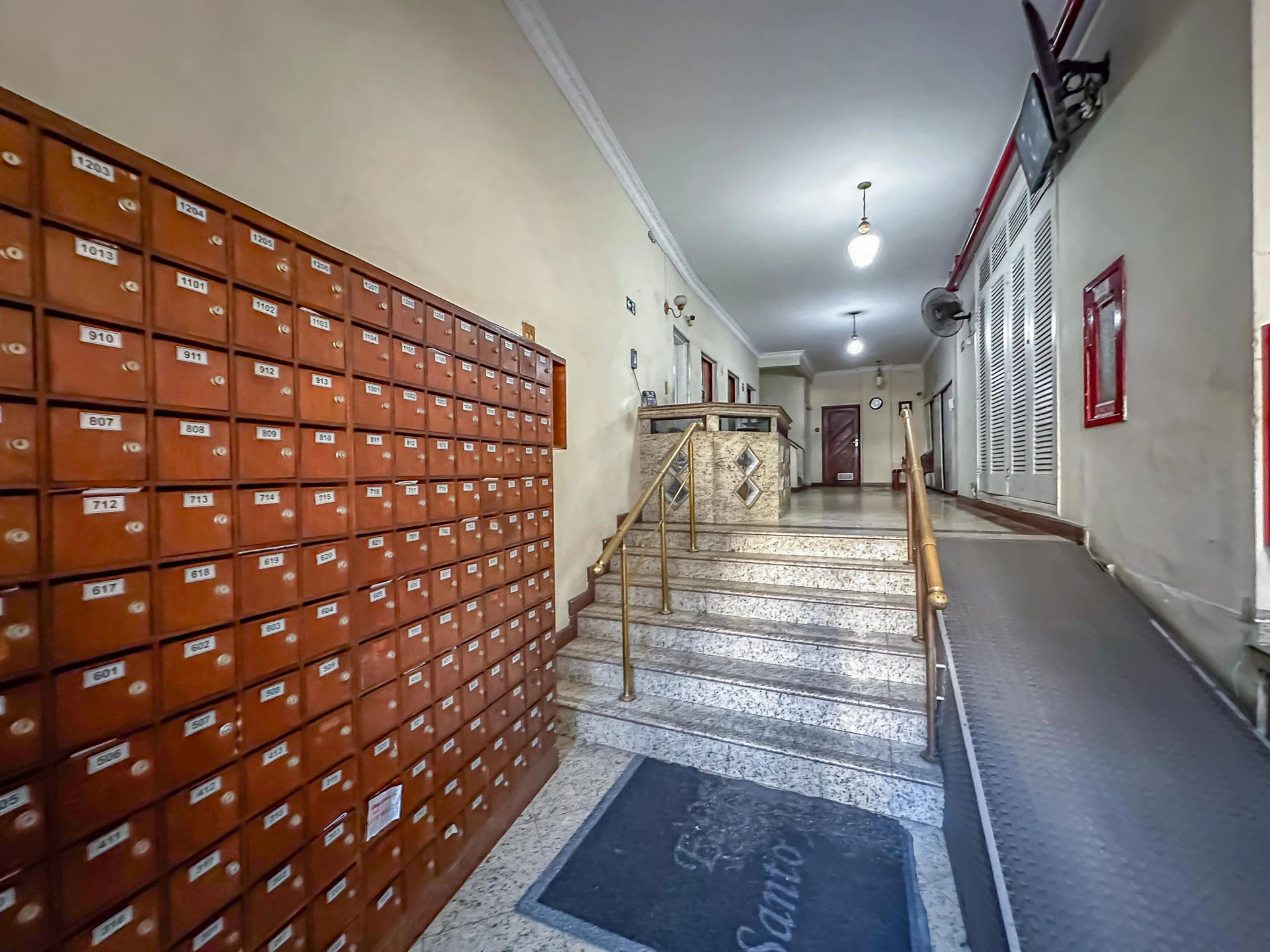 Furnished 1-bedroom apartment with washing machine — photo 14