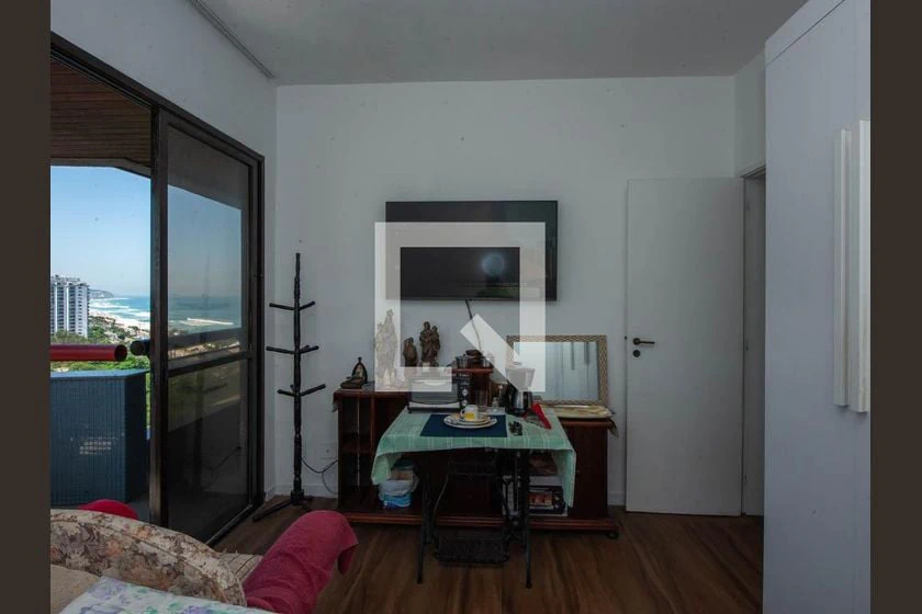 Furnished 2-bedroom apartment with view in 72 m² — photo 23