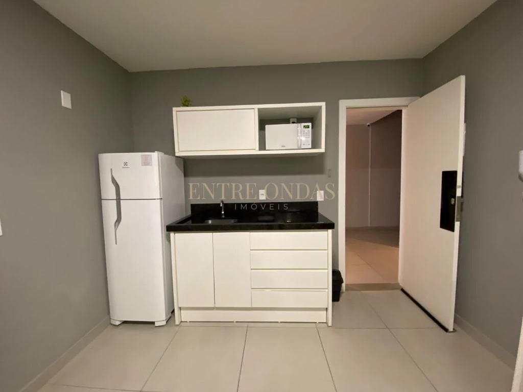 Furnished studio in a building with a gym — photo 12