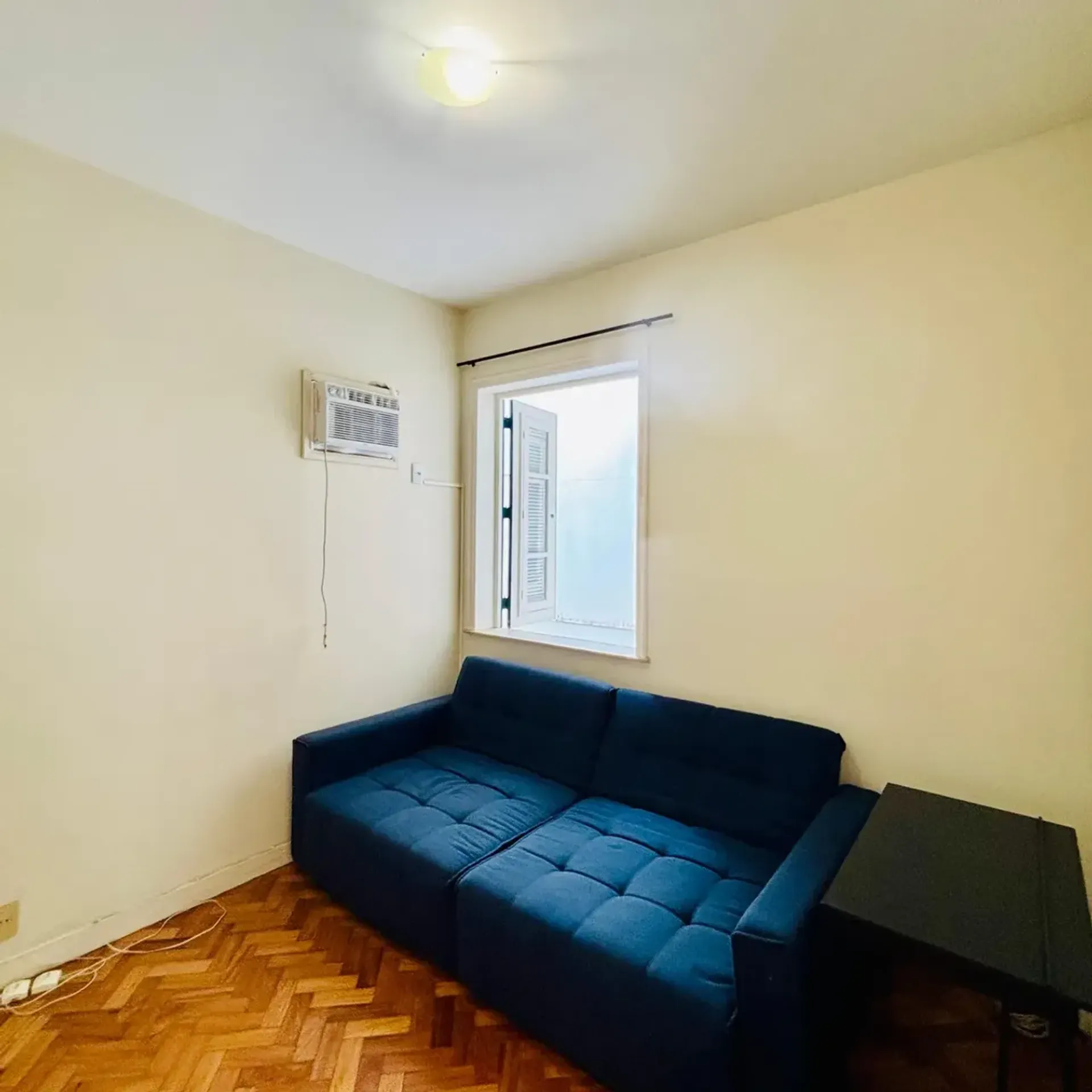 Apartment on the 4th floor with a washing machine