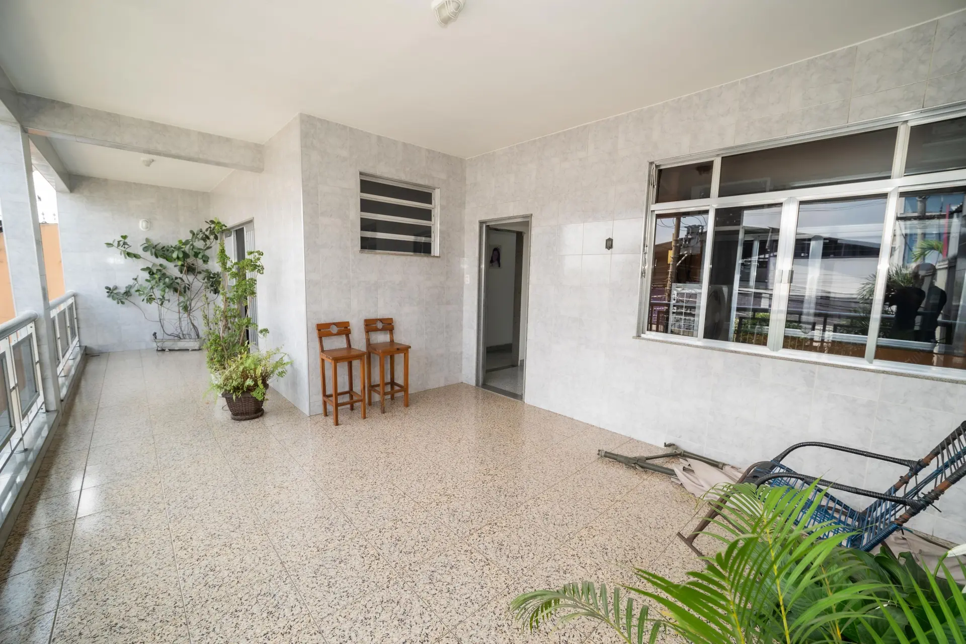 Furnished house, 449 m², with a jacuzzi — photo 14