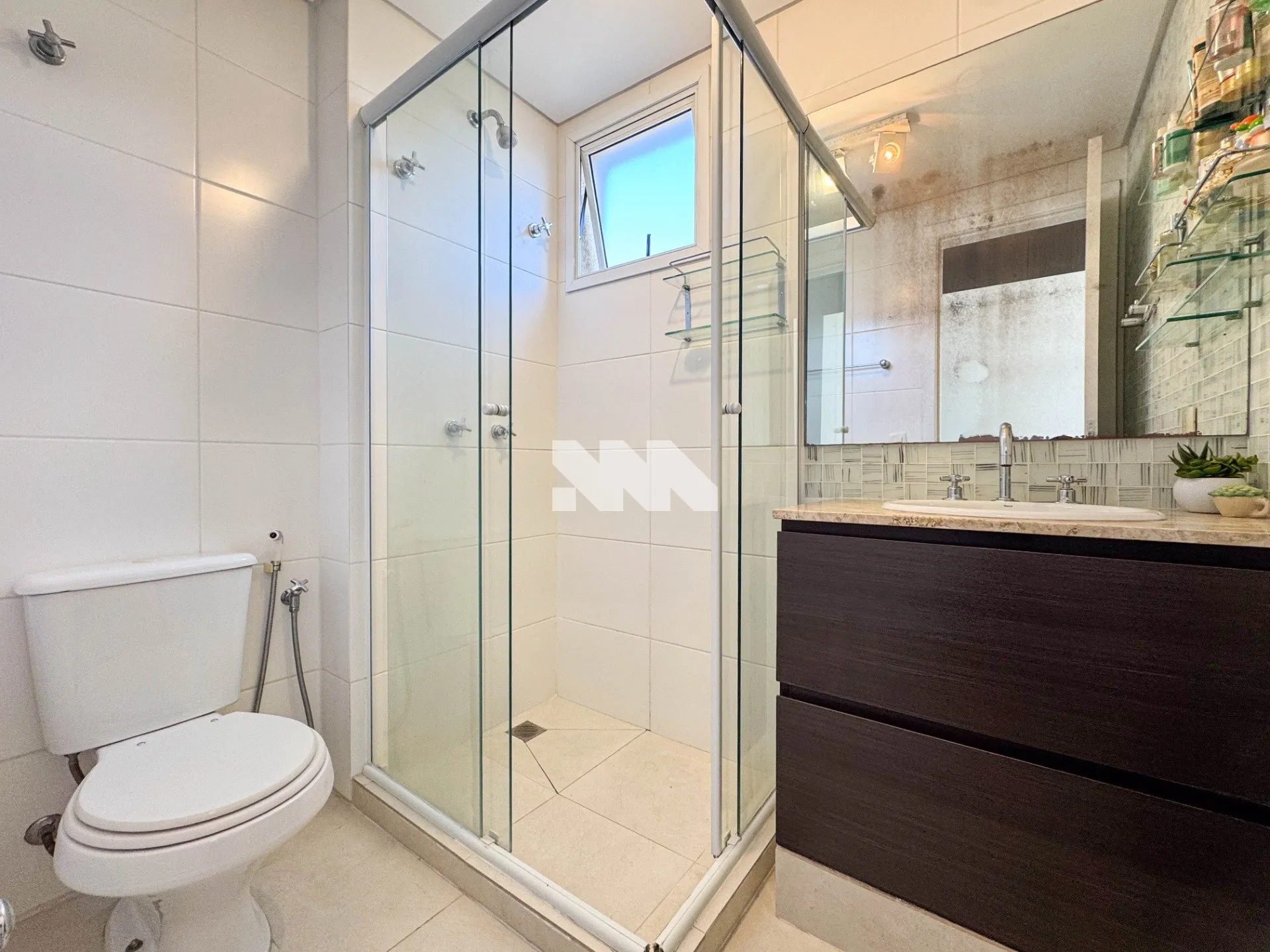 Furnished 104 m² apartment with 2 bedrooms and suite — photo 28