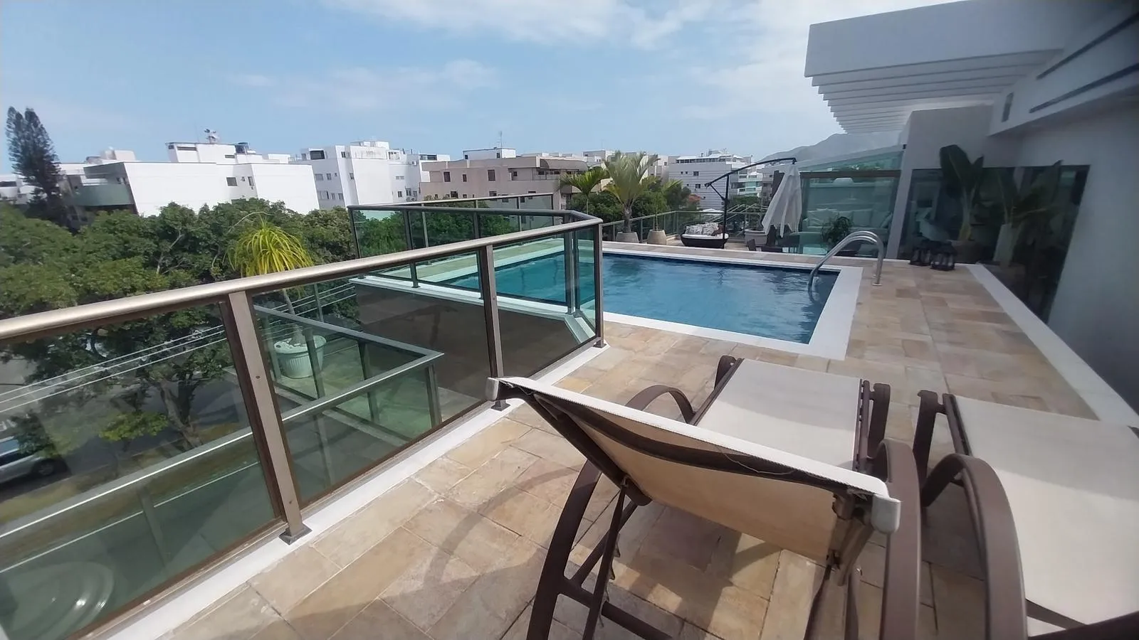Unfurnished apartment with 4 bedrooms and 5 bathrooms — photo 5