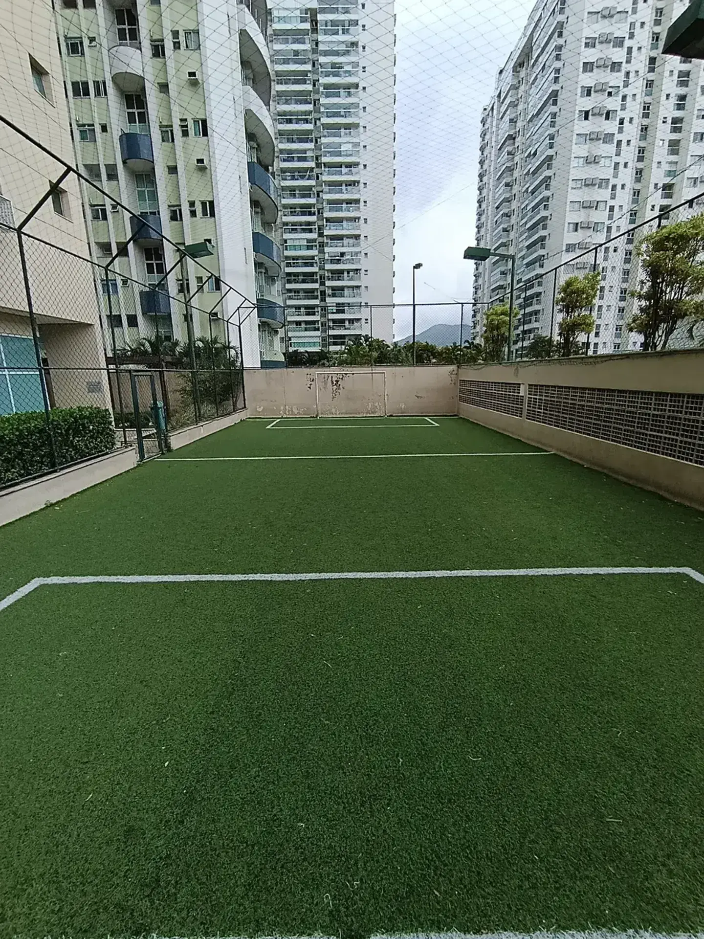 Apartment with 2 bedrooms a balcony and 1 parking spot — photo 21