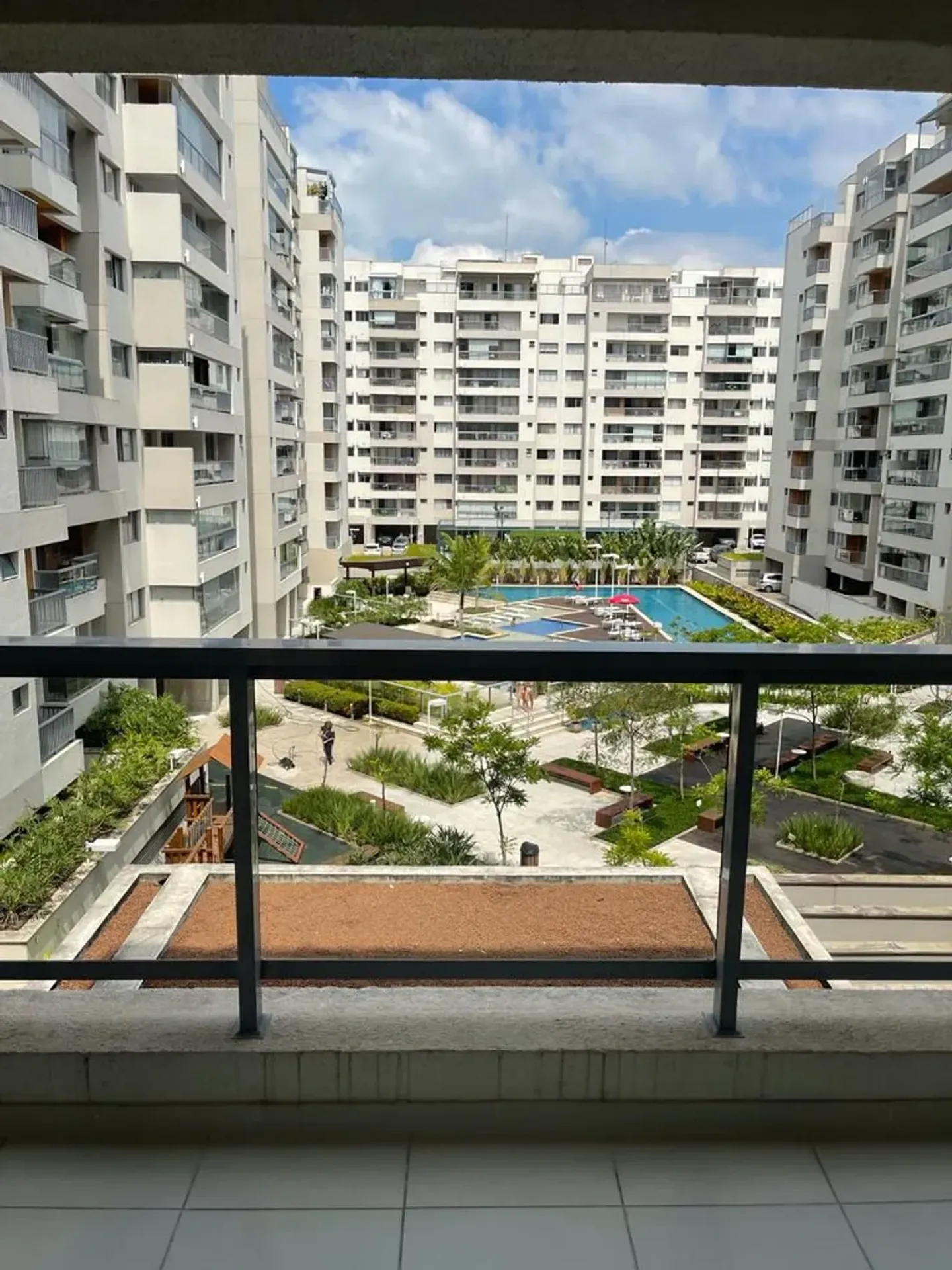 86 m² apartment with a walk-in closet and a washing machine — photo 10