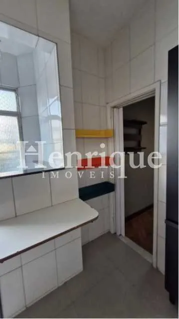 95 m² apartment with a bathtub and a walk-in closet — photo 13