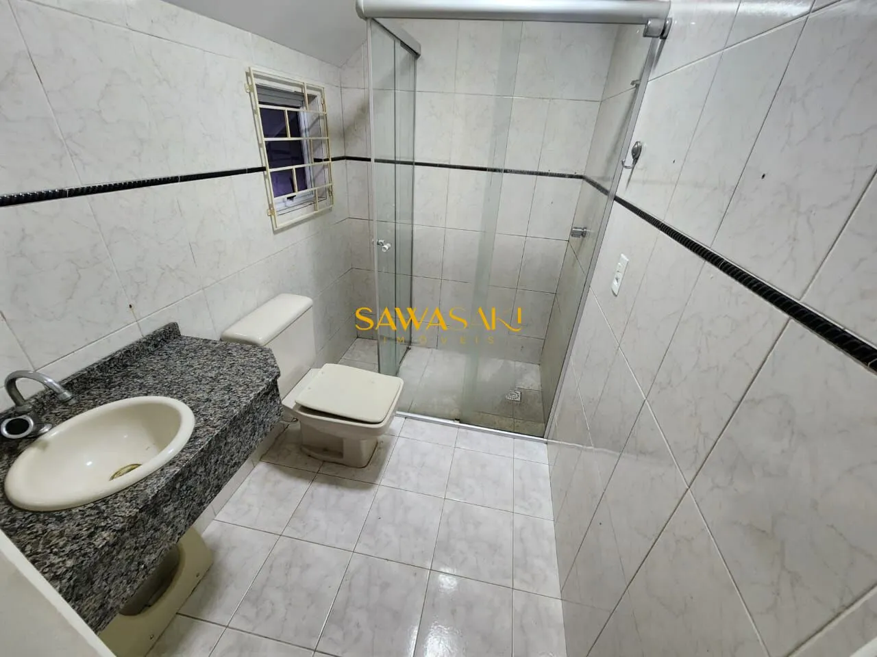 Two-story house with 3 bedrooms and 3 parking spaces — photo 17