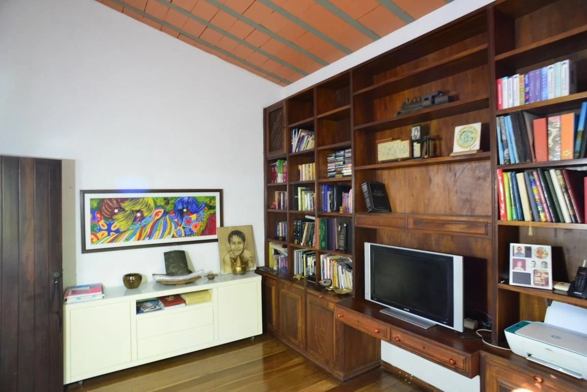 Furnished house, 530 m², with a grill on the balcony — photo 30
