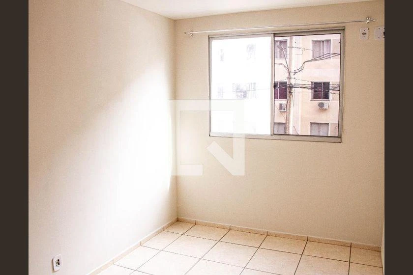 Apartamento sem mobília com 2 banheiros e box de vidro — photo 11
