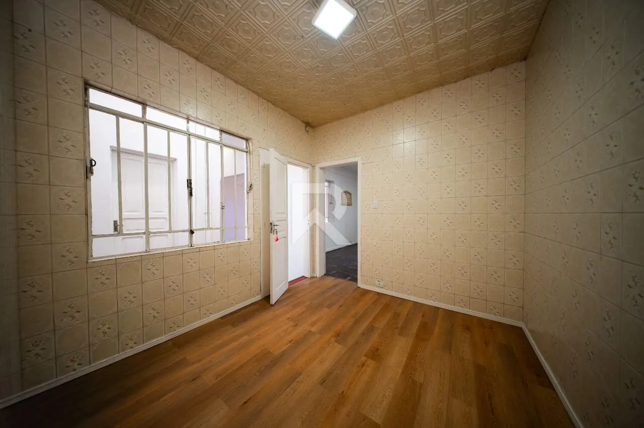 Rental house with laundry area and 5 bedrooms — photo 34