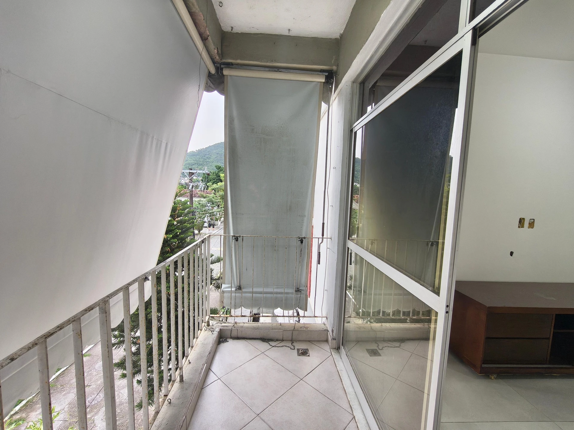 3-bedroom apartment with a park view — photo 27