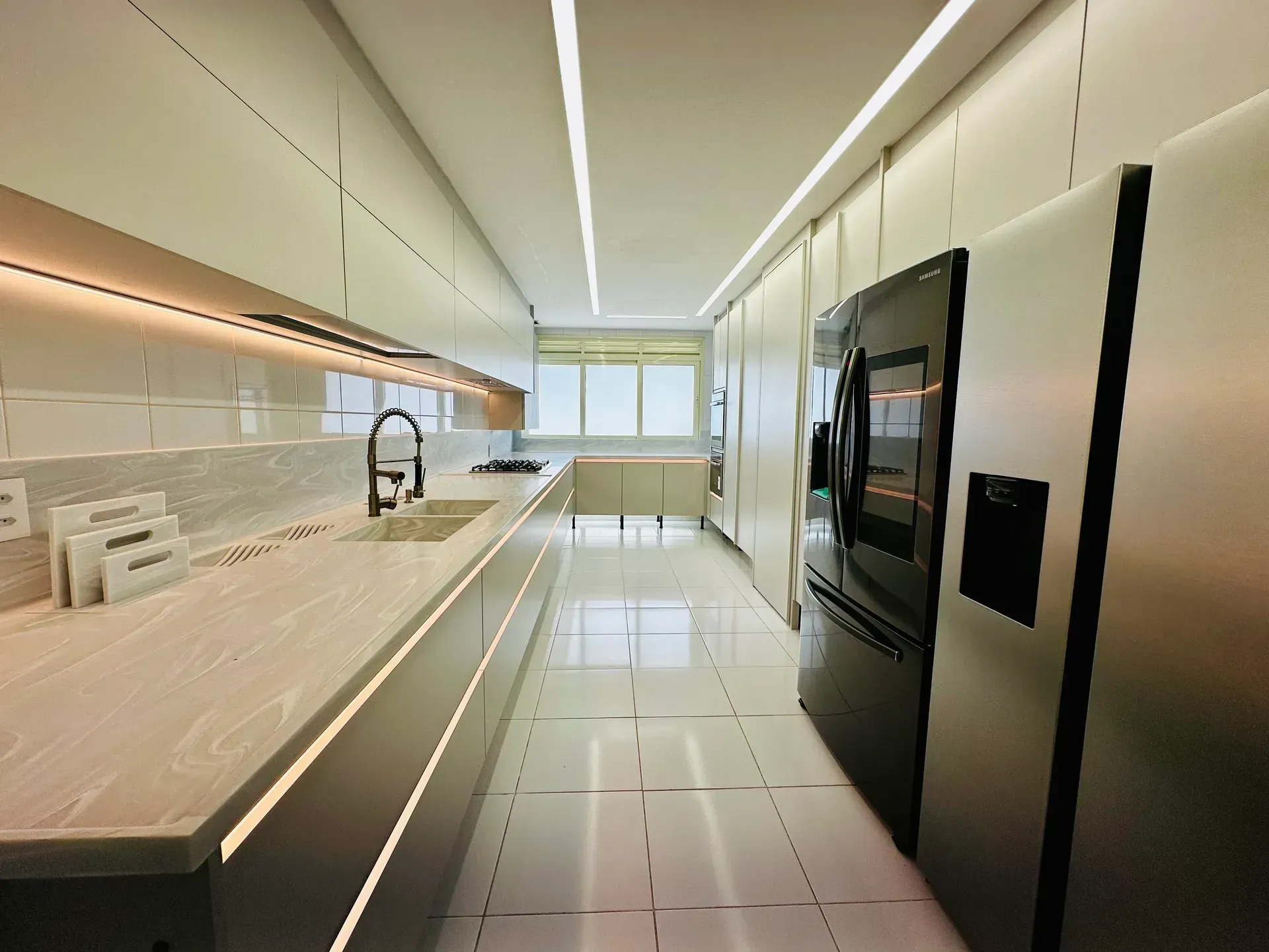 Мебльована дуплекс-квартира з 4 спальнями й 600 м² — photo 18