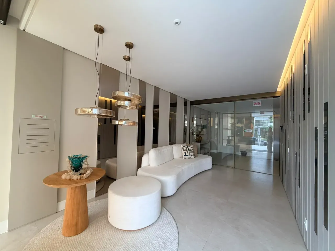 Furnished apartment with open-plan kitchen and 3 en-suites — photo 37