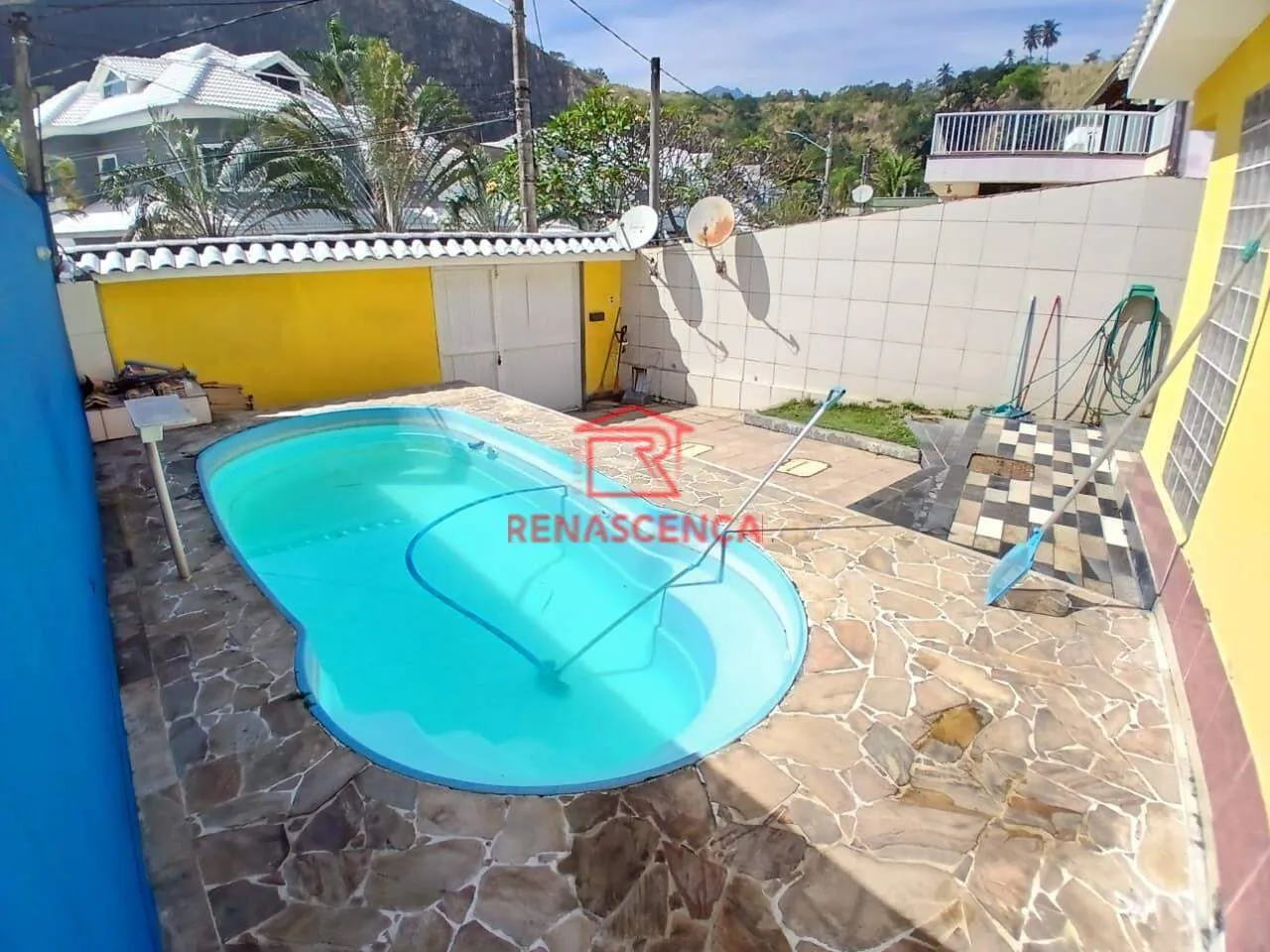 Furnished house with 3 suites and a separate gas kitchen — photo 24