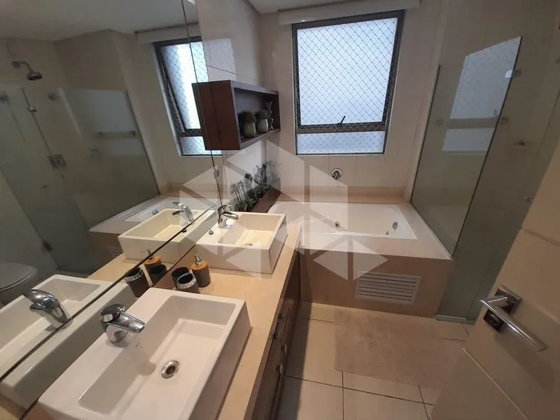 Apartamento amueblado de 144 m² con 3 dormitorios y suite — photo 35