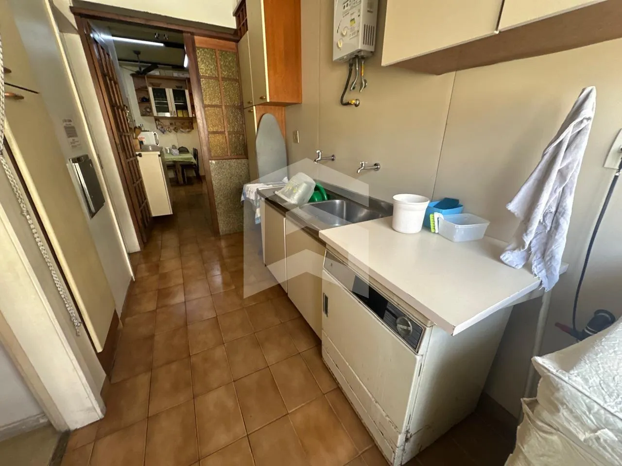 Furnished apartment, 252 m², with a walk-in closet — photo 28