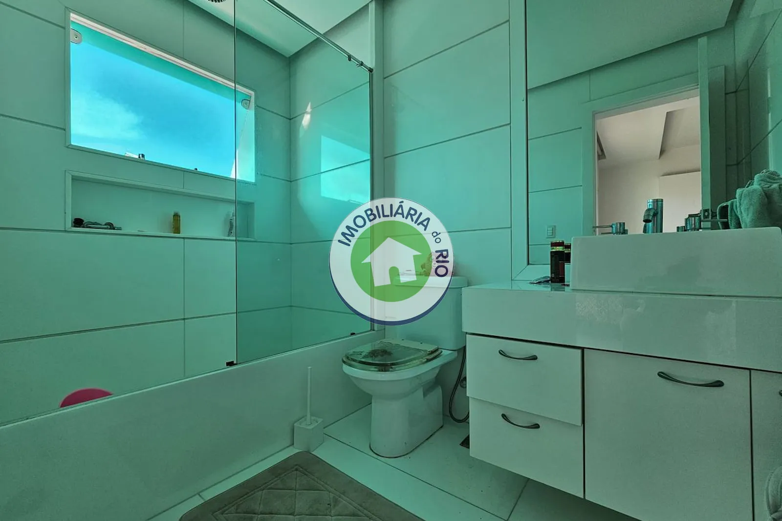 Casa com 5 quartos e 5 banheiros, cozinha fechada — photo 57